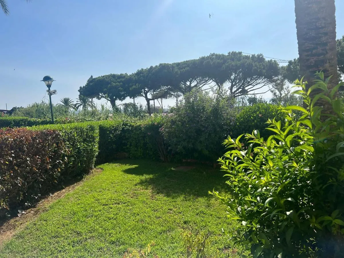 Apartment Los Monteros Palm Beach, Private Garden, Beach Front Marbella